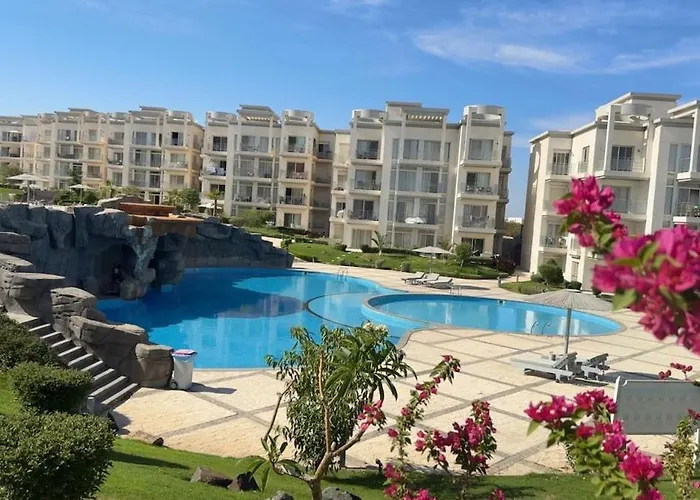 Appartement Sunny Beach, New Apartment, Free Beach, Pool, Private Roof Charm el-Cheikh