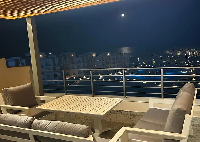 Sunny Beach, New Apartment, Free Beach, Pool, Private Roof Appartement